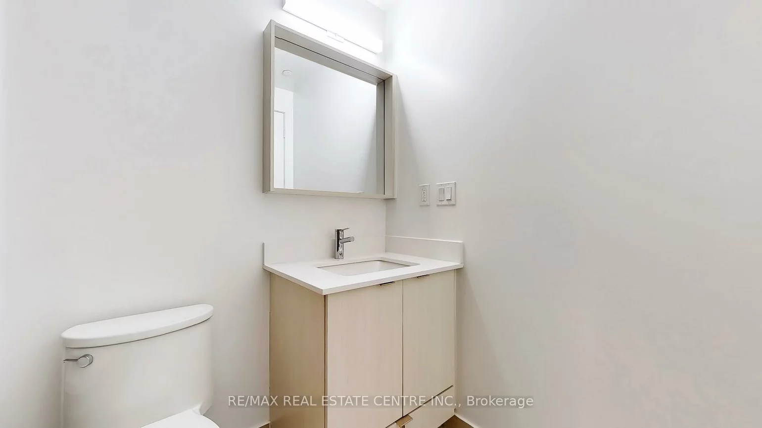 4655, Metcalfe, Central Erin Mills, Mississauga