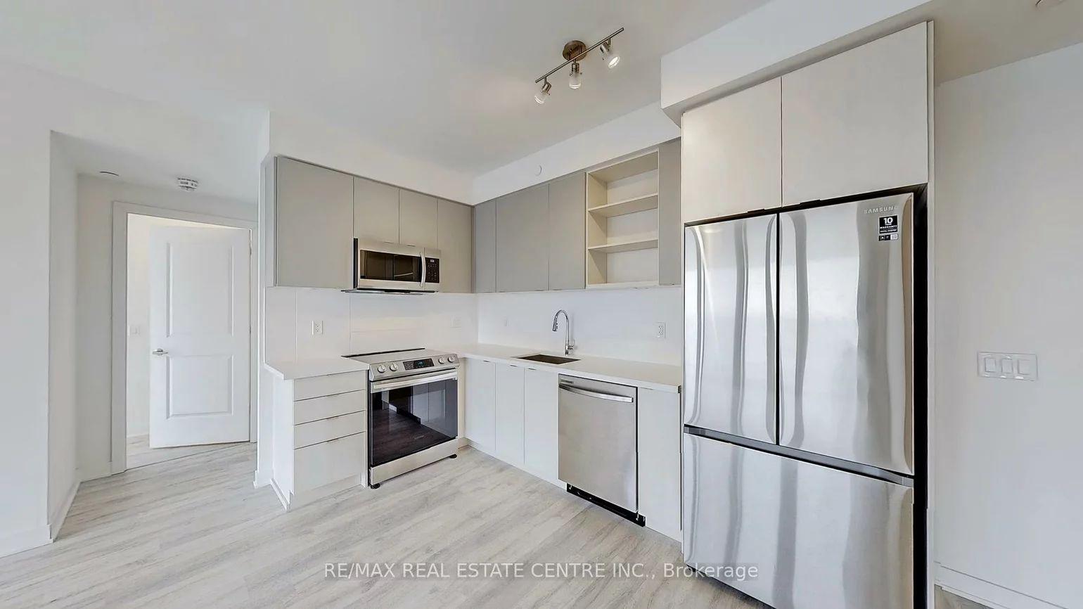 4655, Metcalfe, Central Erin Mills, Mississauga