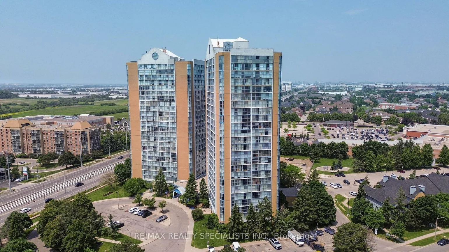 35, Trailwood, Hurontario, Mississauga