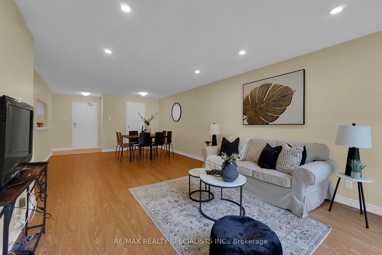 35, Trailwood, Hurontario, Mississauga