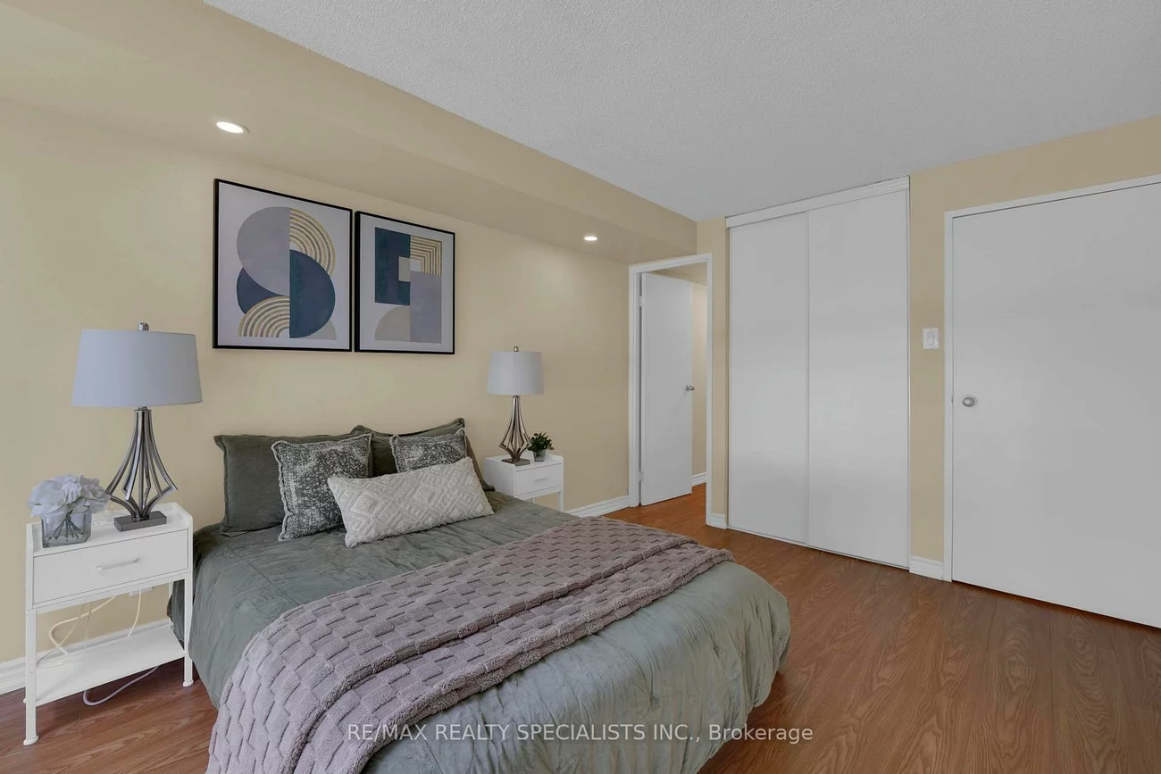 35, Trailwood, Hurontario, Mississauga