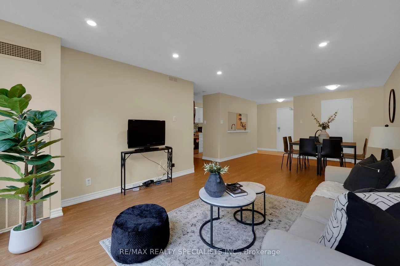 35, Trailwood, Hurontario, Mississauga