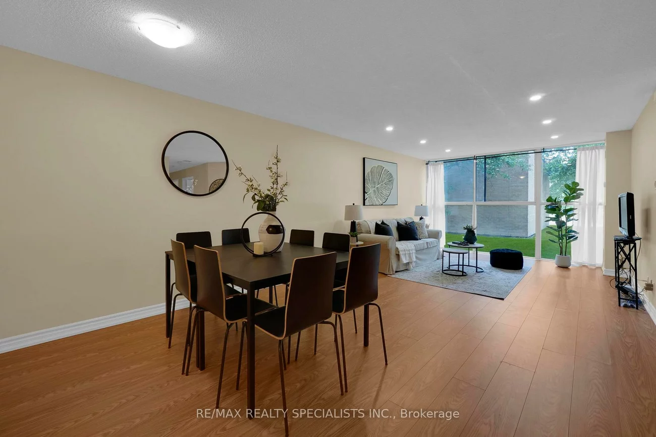 35, Trailwood, Hurontario, Mississauga