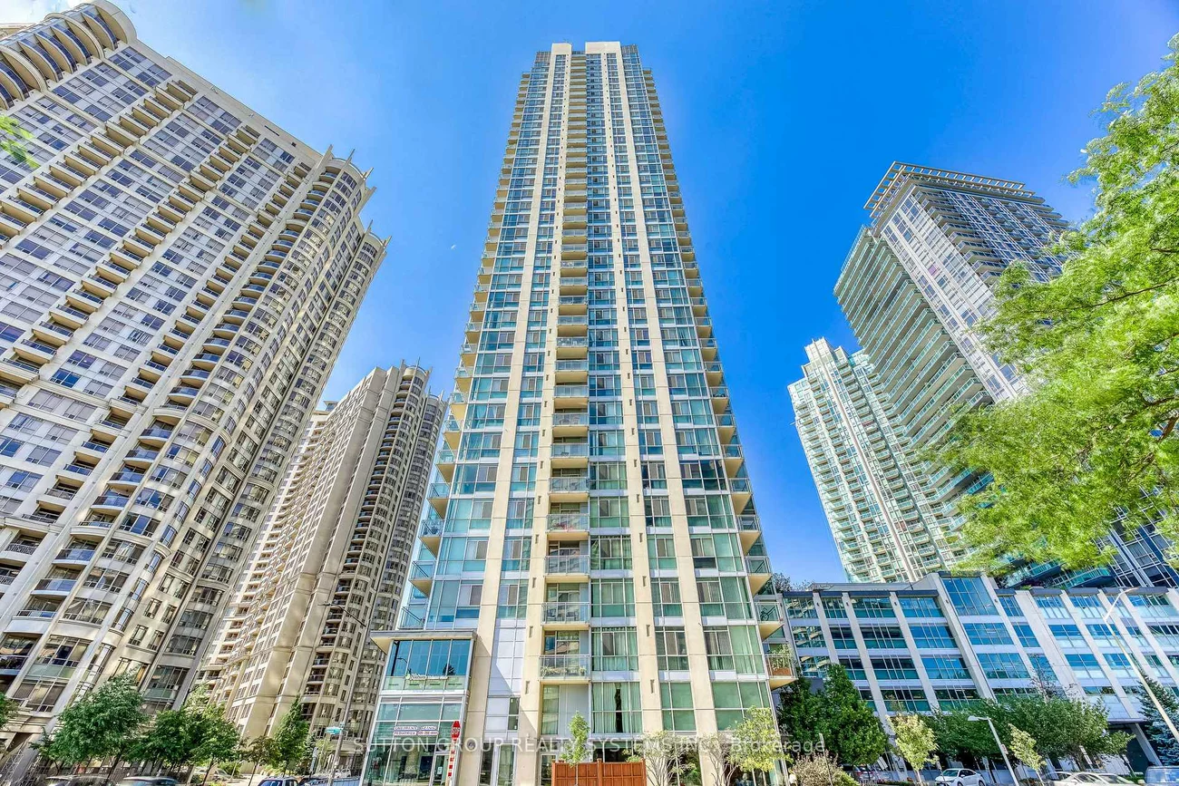 225, Webb, City Centre, Mississauga