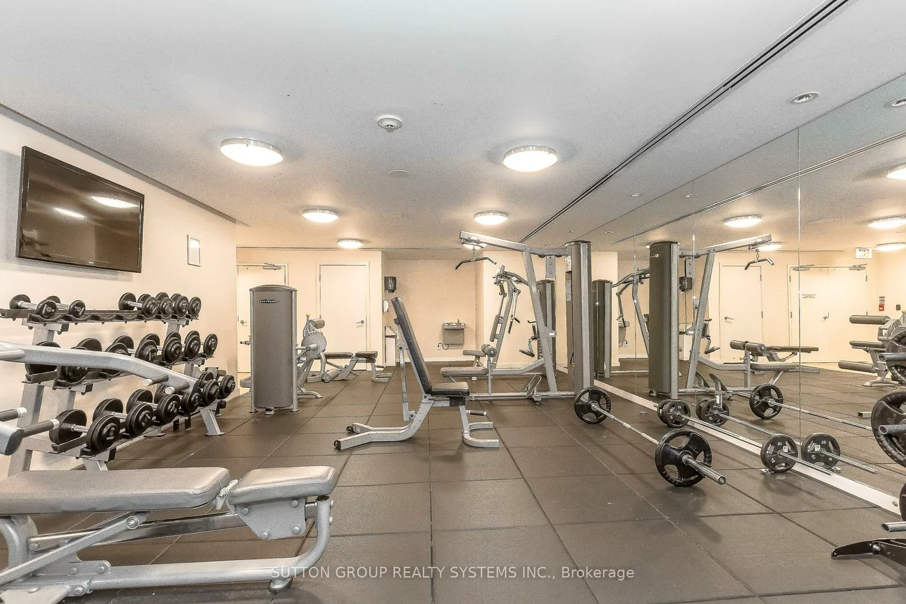 225, Webb, City Centre, Mississauga