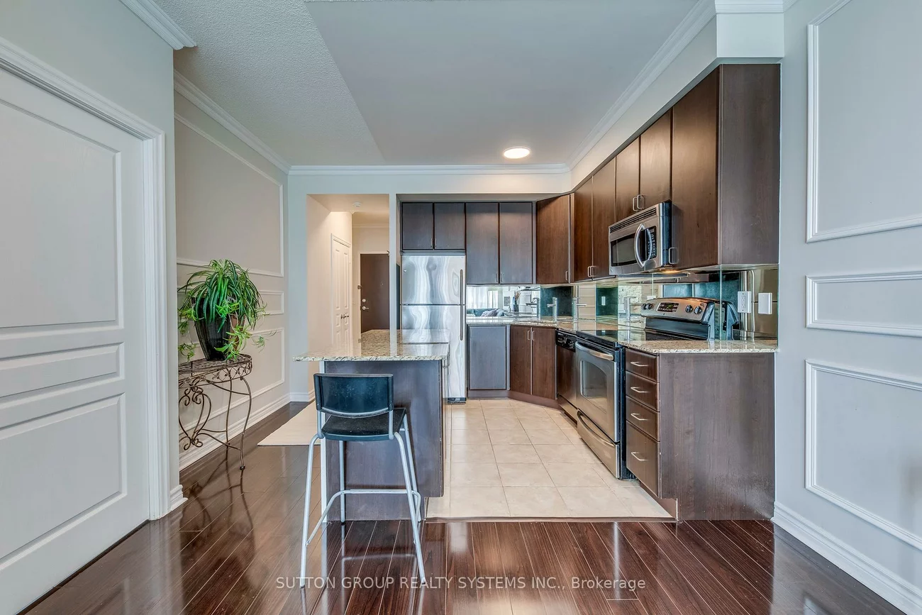 225, Webb, City Centre, Mississauga