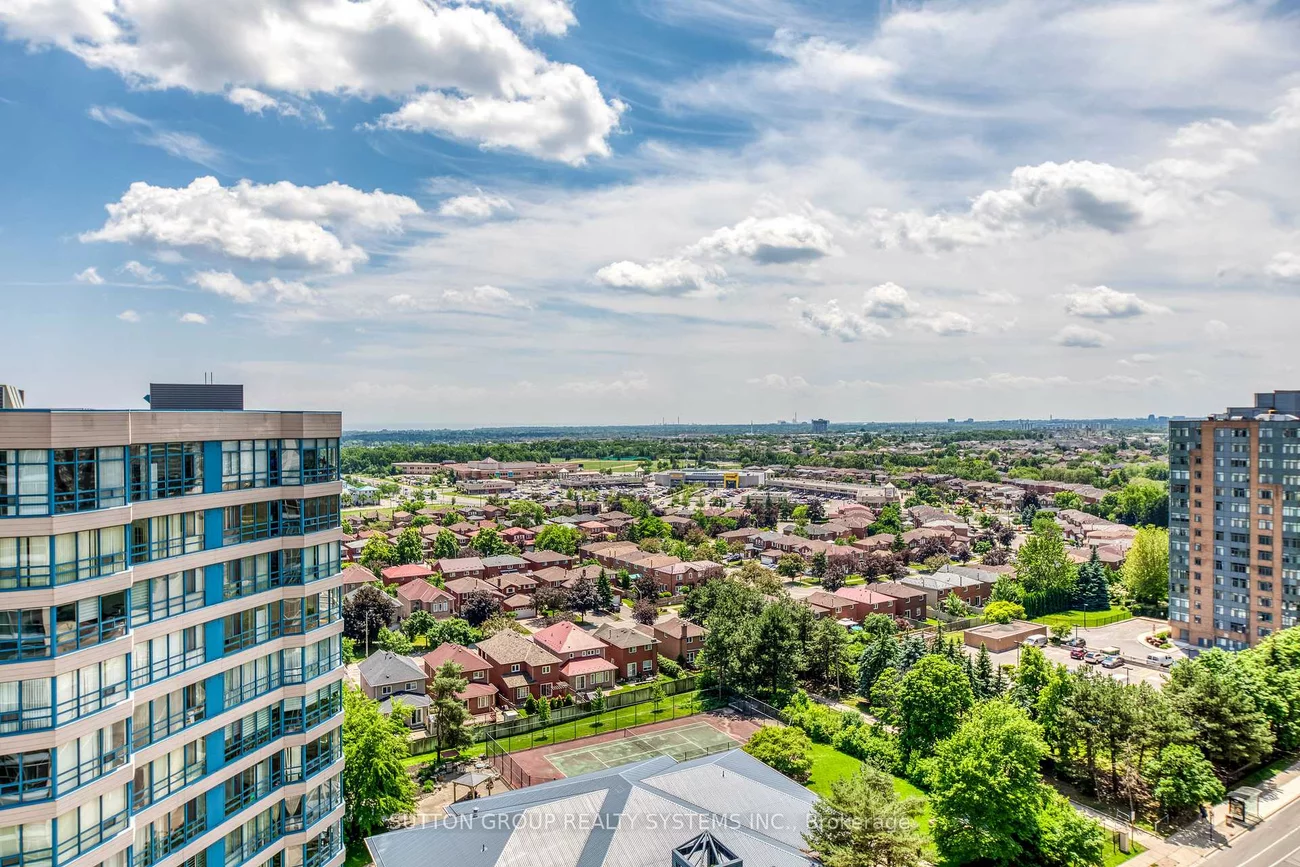 225, Webb, City Centre, Mississauga