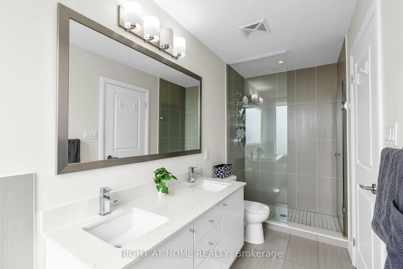 5040, Four Springs, Hurontario, Mississauga