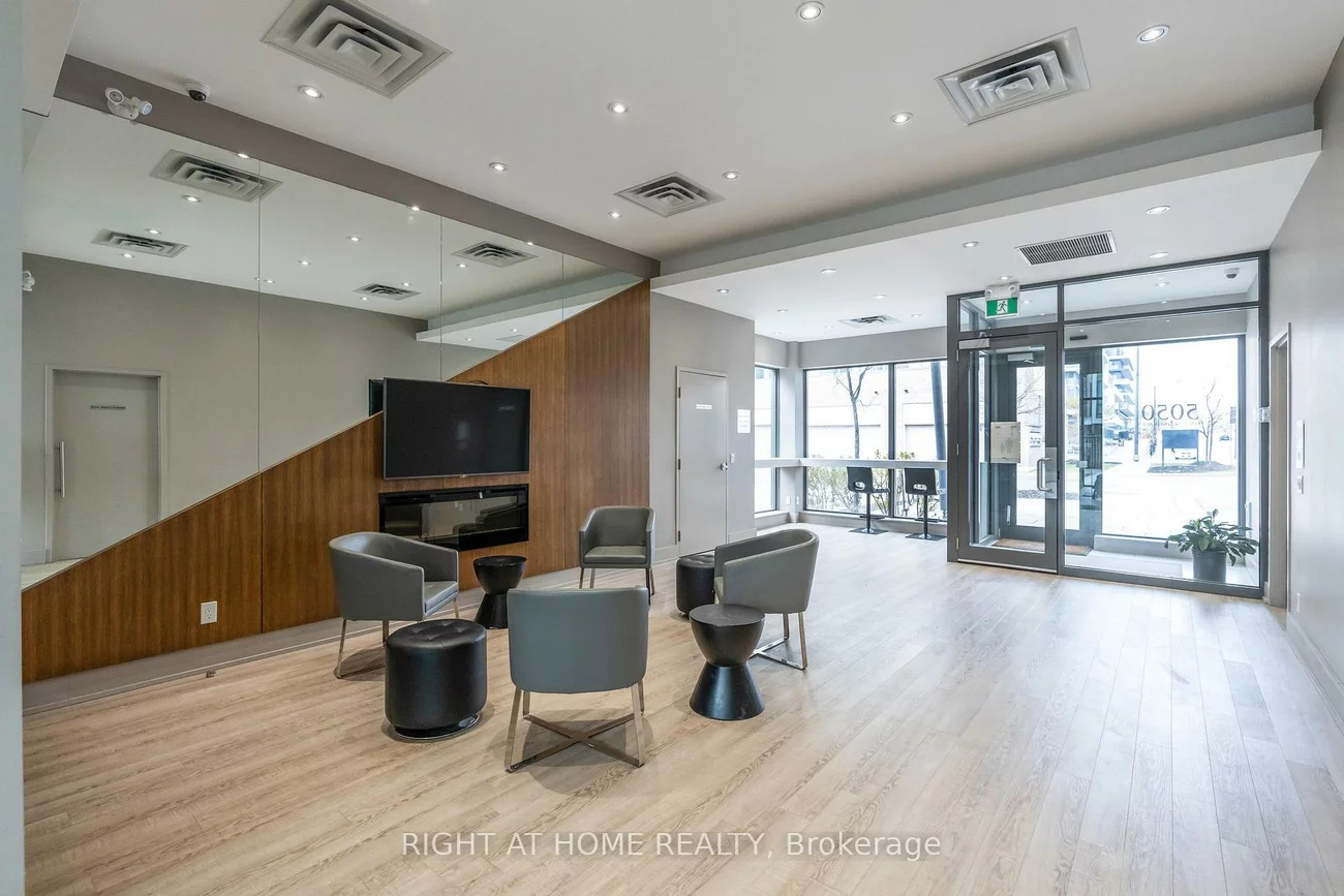 5040, Four Springs, Hurontario, Mississauga