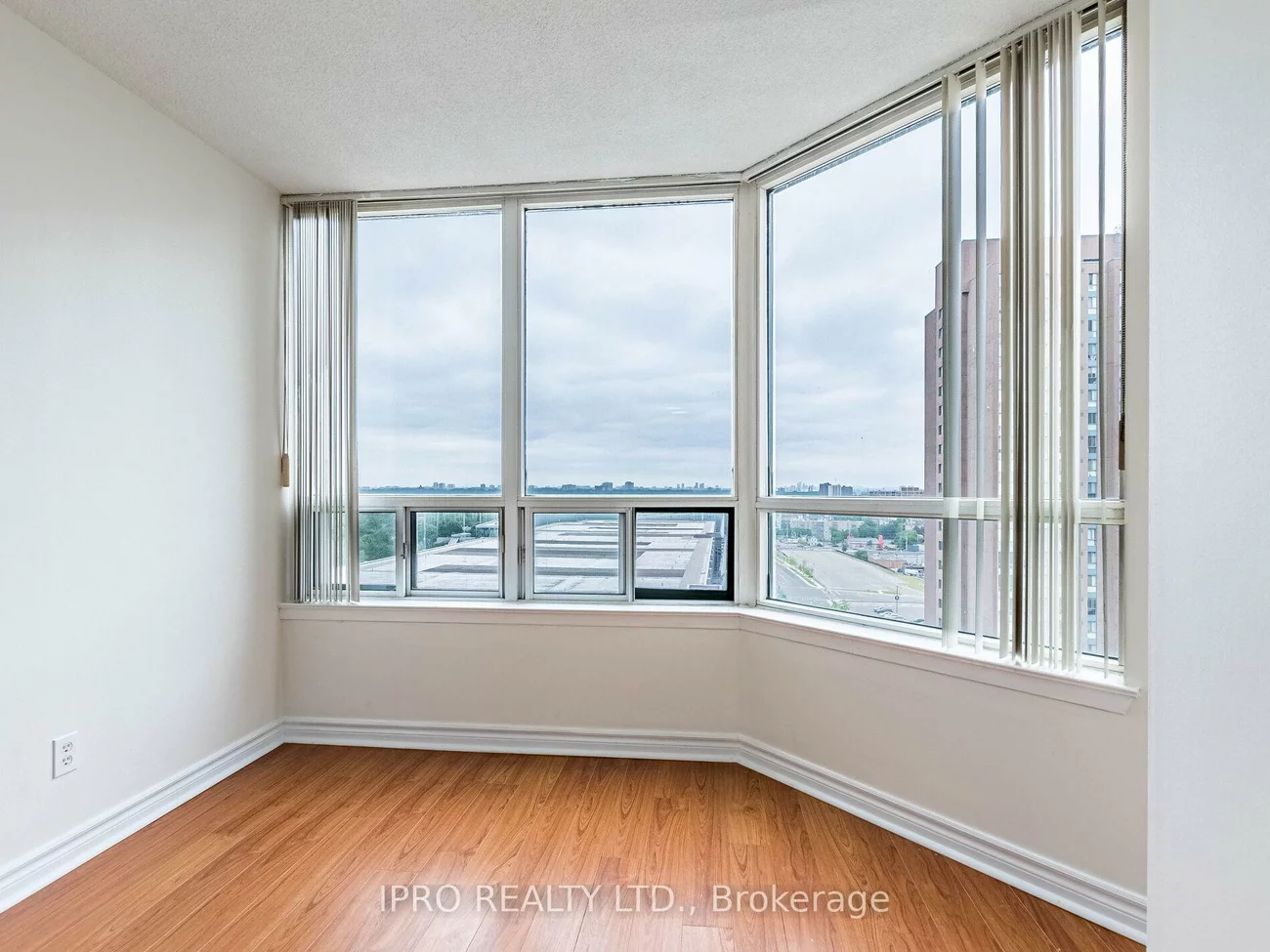 135, Hillcrest, Cooksville, Mississauga