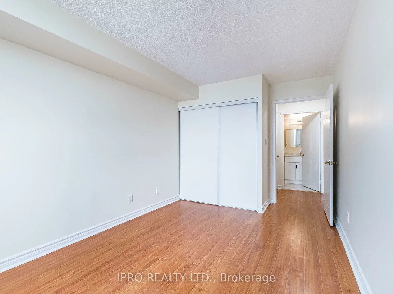135, Hillcrest, Cooksville, Mississauga