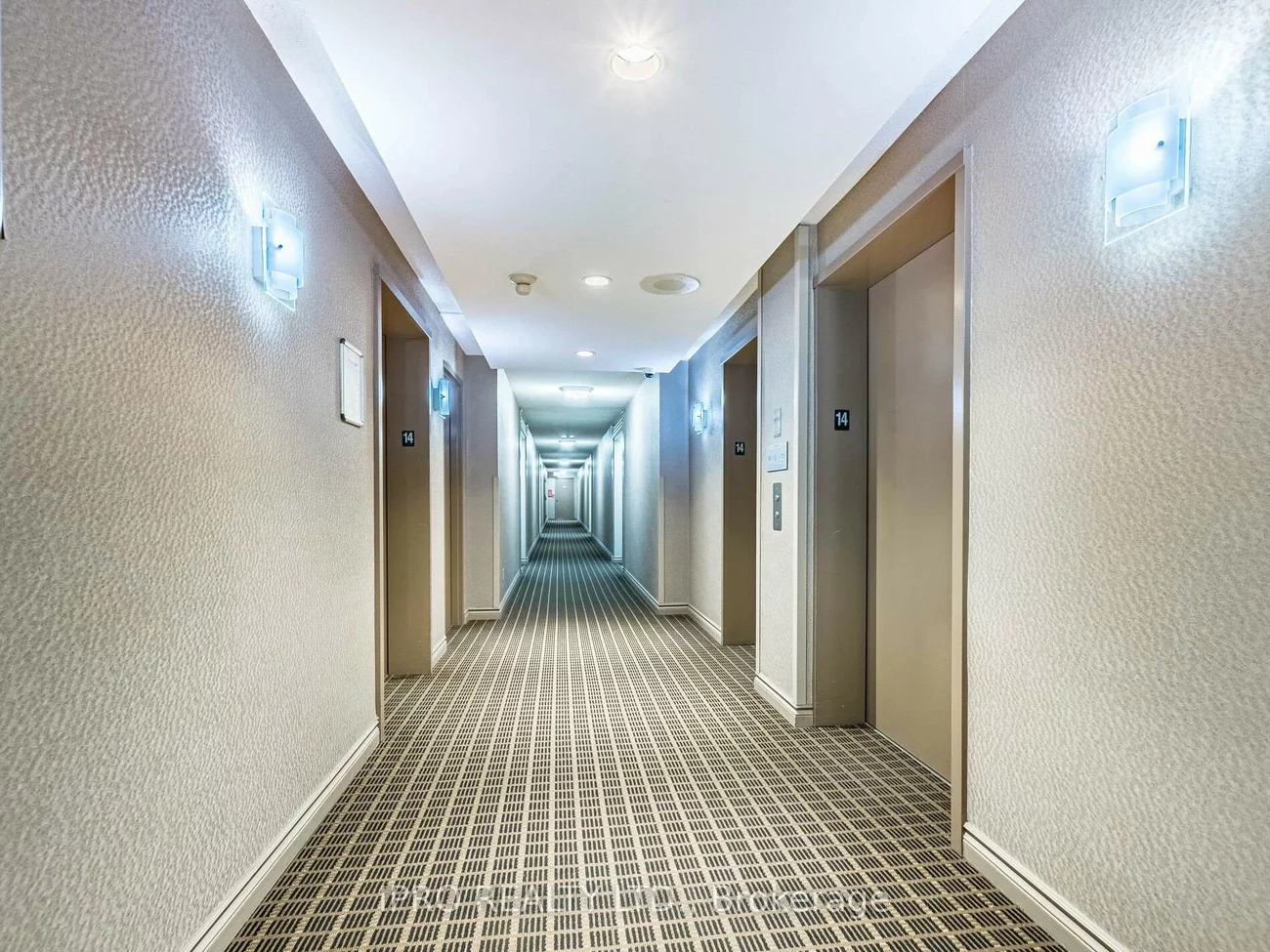135, Hillcrest, Cooksville, Mississauga