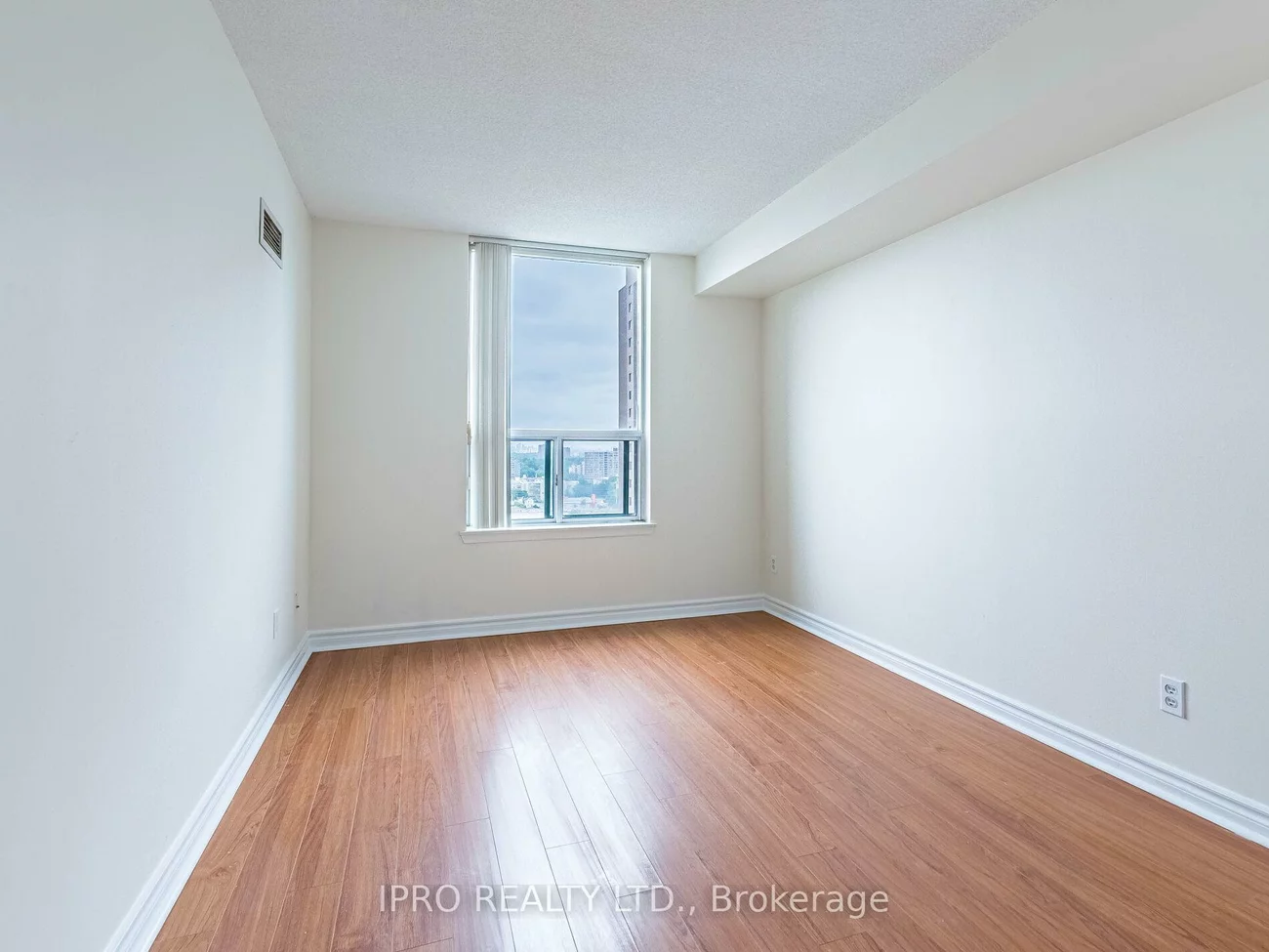 135, Hillcrest, Cooksville, Mississauga