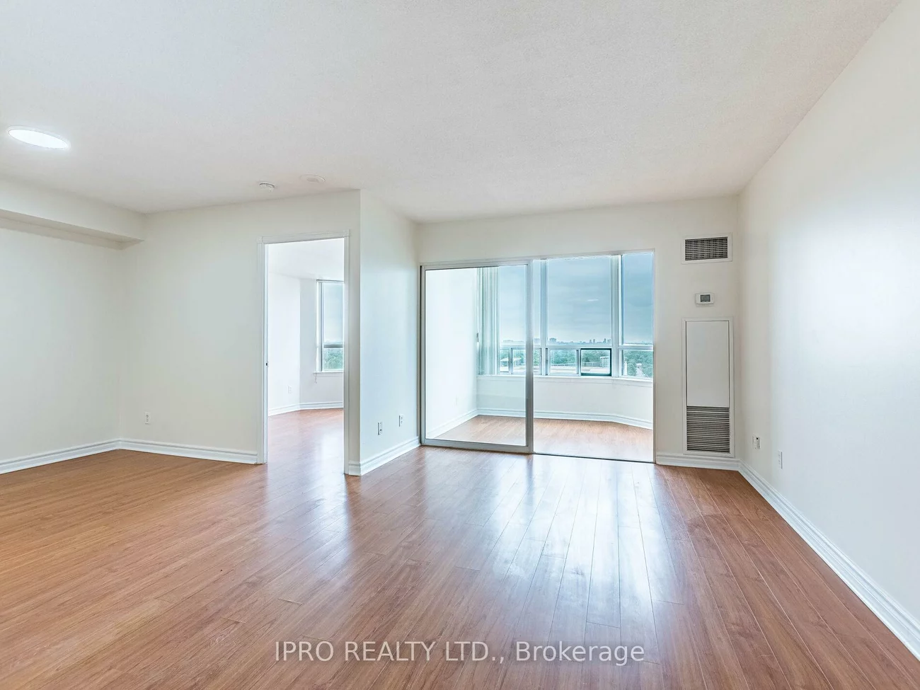 135, Hillcrest, Cooksville, Mississauga