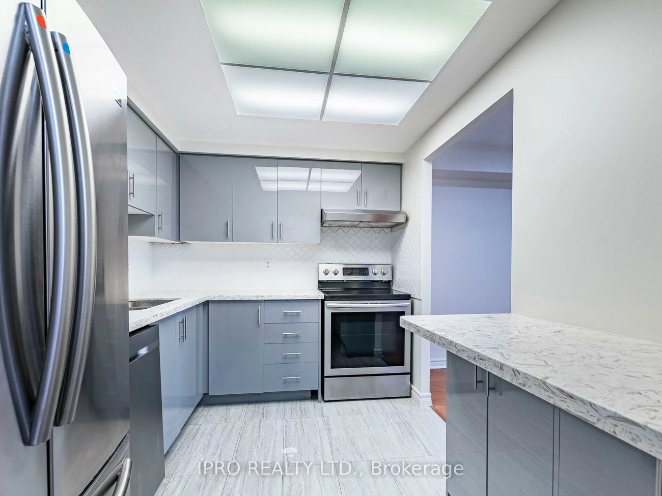 135, Hillcrest, Cooksville, Mississauga