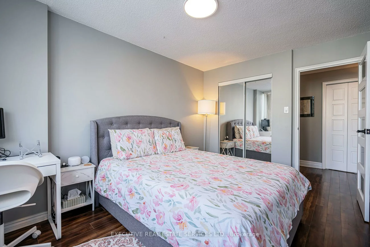 3590, Kaneff, Mississauga Valleys, Mississauga