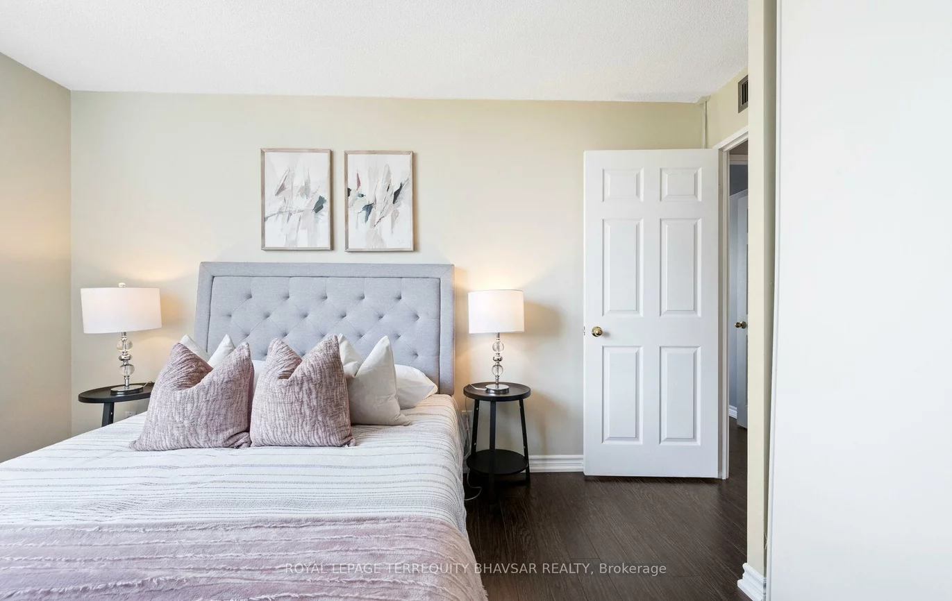 4450, Tucana, Hurontario, Mississauga