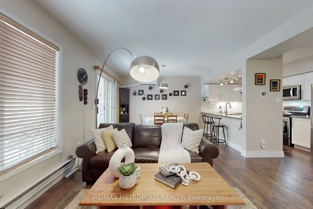 99, Bristol, Hurontario, Mississauga