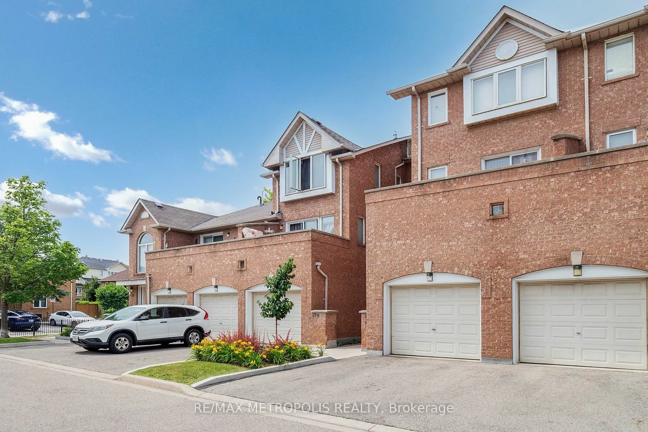 99, Bristol, Hurontario, Mississauga