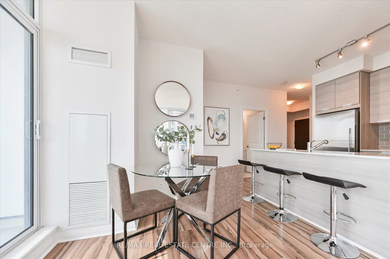 55, Eglinton, Hurontario, Mississauga