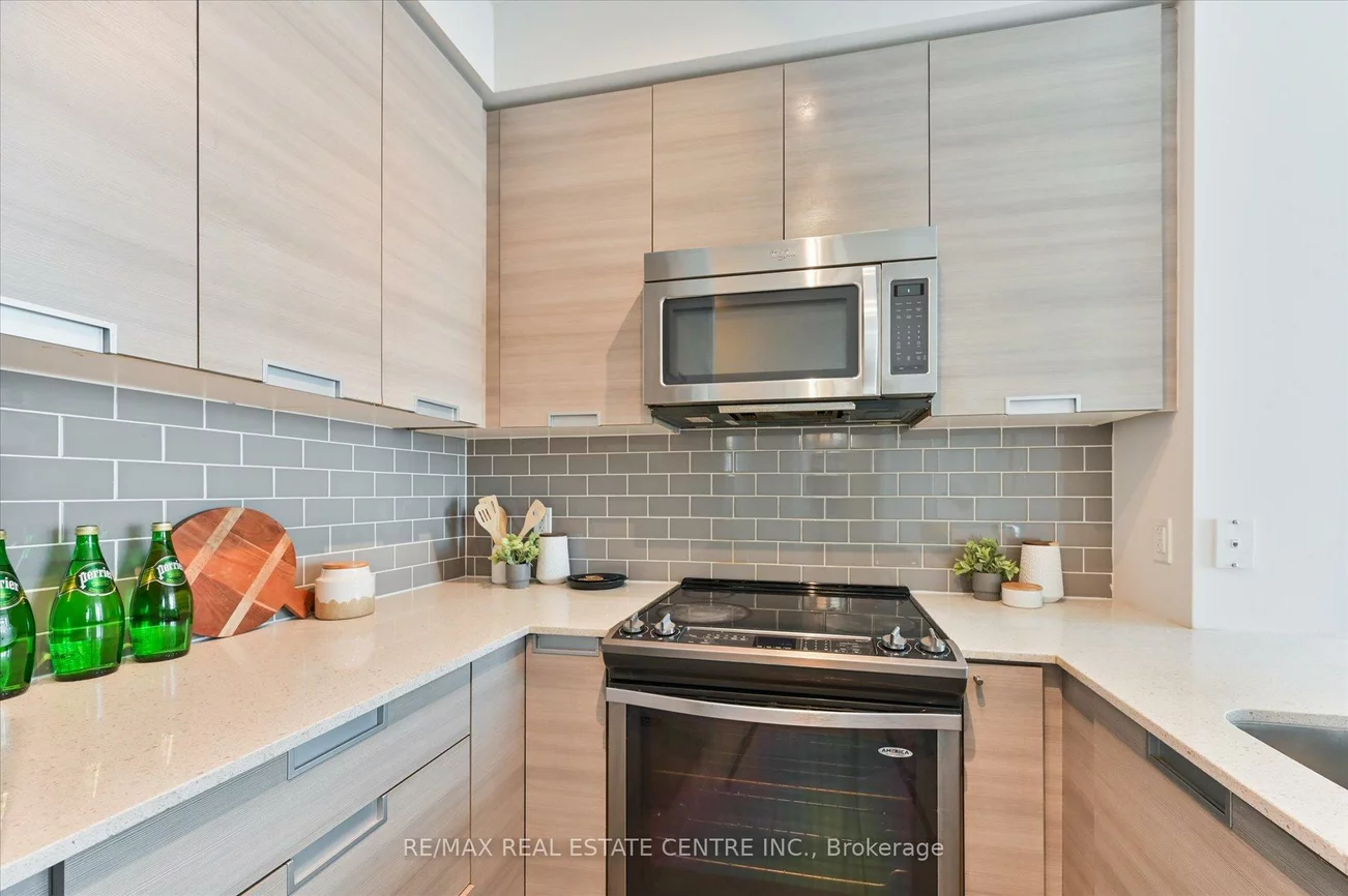 55, Eglinton, Hurontario, Mississauga