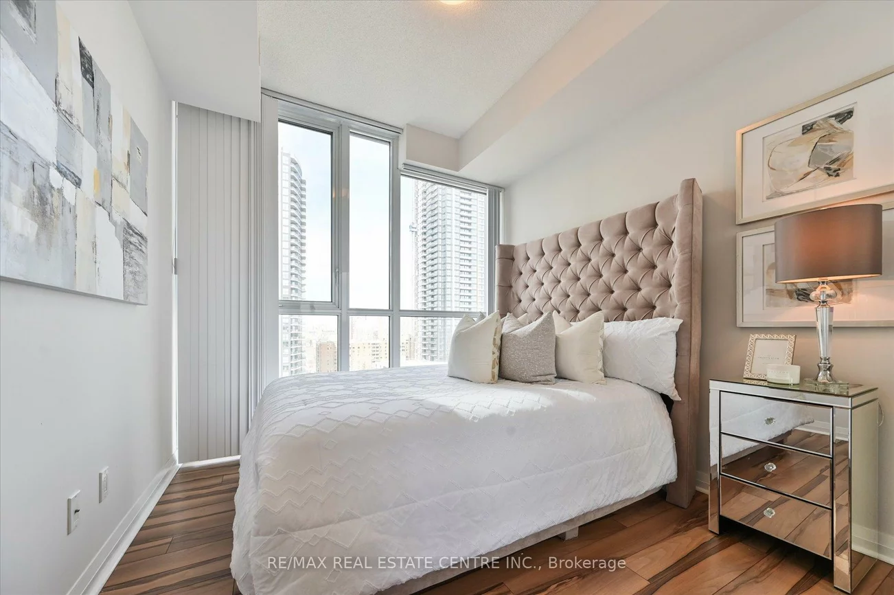 55, Eglinton, Hurontario, Mississauga