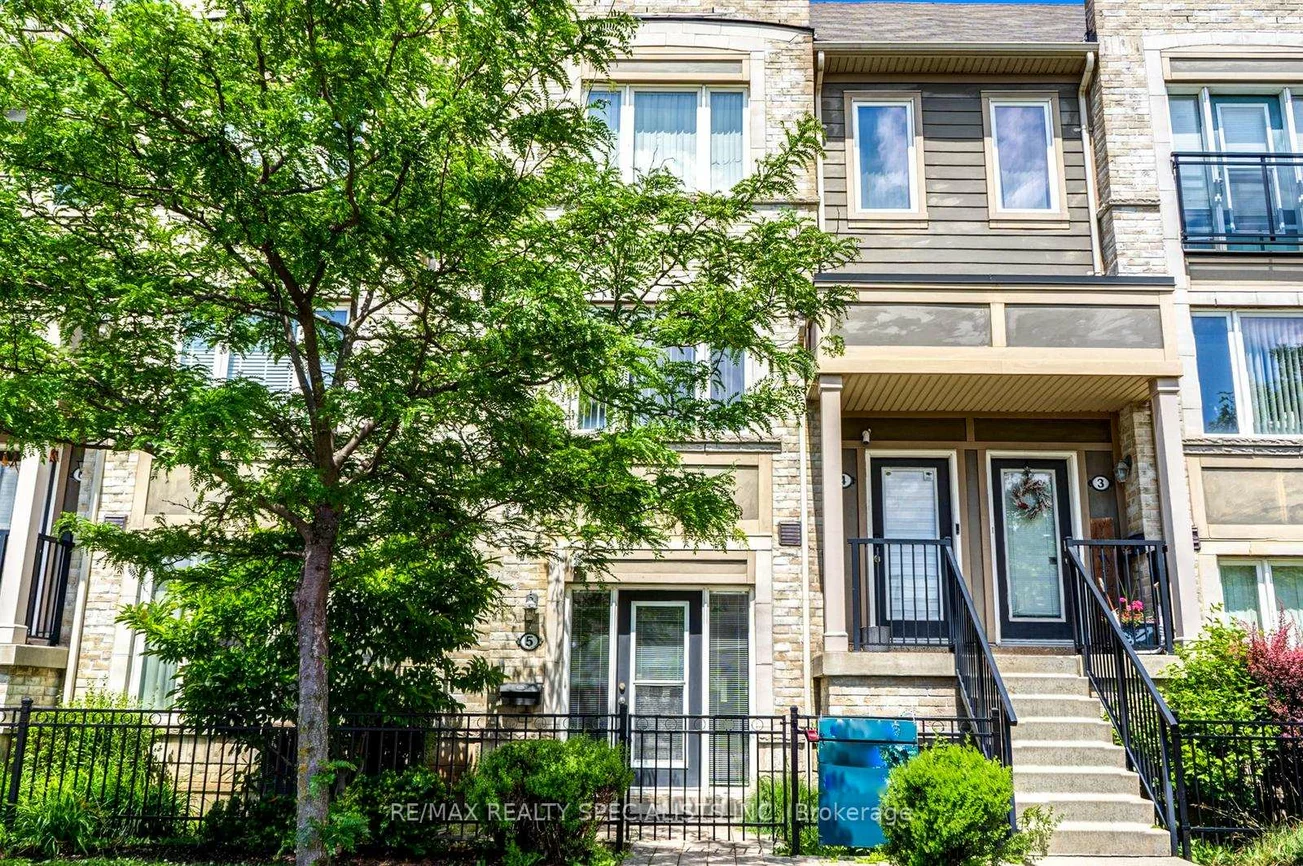 2915, Hazelton, Central Erin Mills, Mississauga