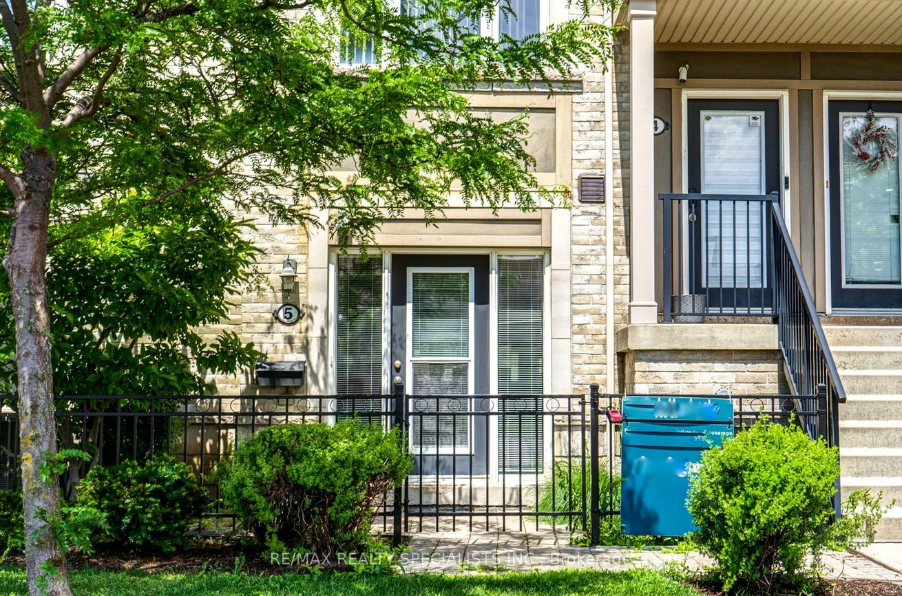 2915, Hazelton, Central Erin Mills, Mississauga