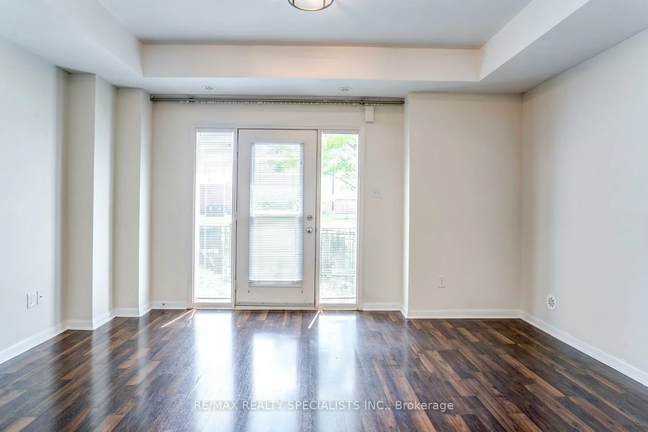 2915, Hazelton, Central Erin Mills, Mississauga