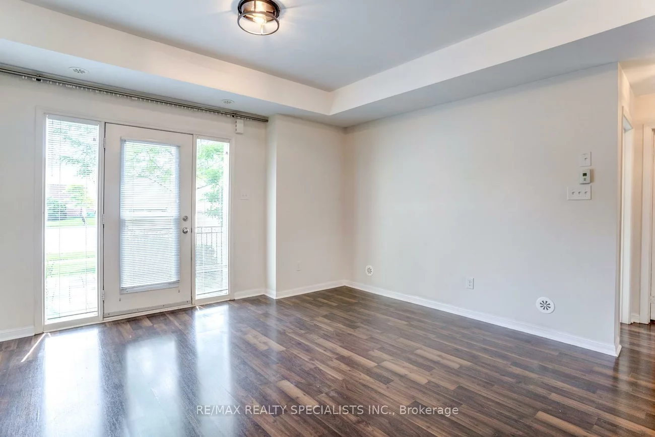 2915, Hazelton, Central Erin Mills, Mississauga