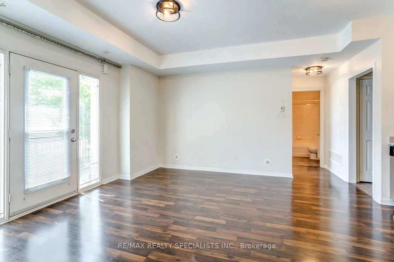 2915, Hazelton, Central Erin Mills, Mississauga