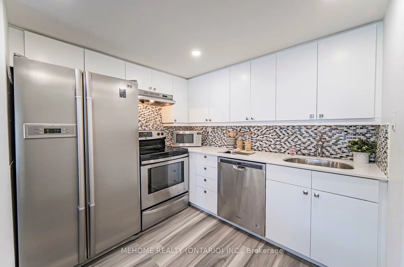 2091, Hurontario, Cooksville, Mississauga