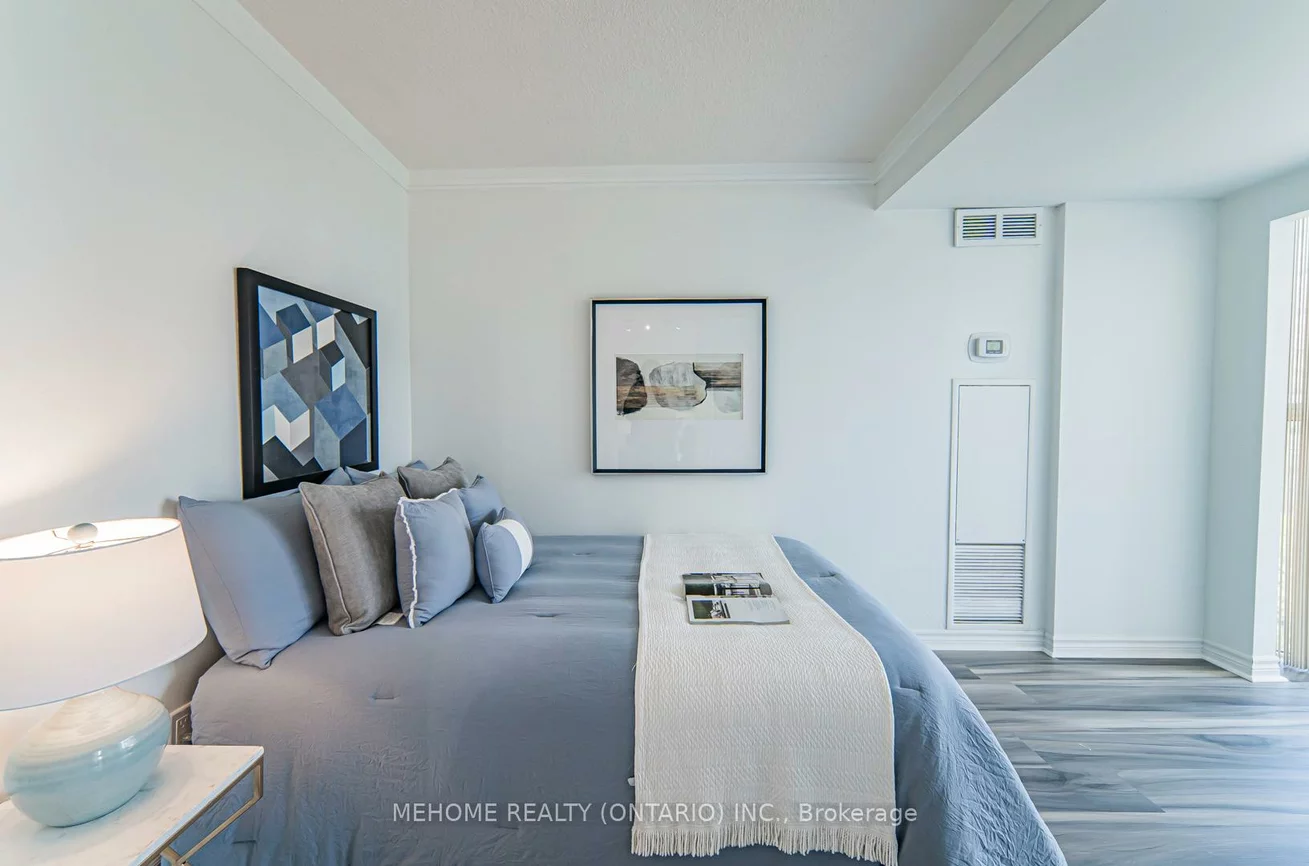 2091, Hurontario, Cooksville, Mississauga