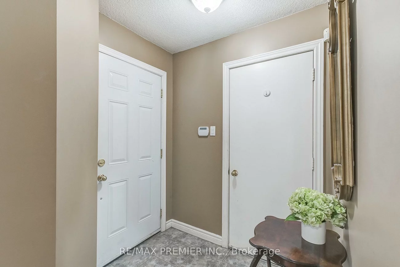 3600, Colonial, Erin Mills, Mississauga