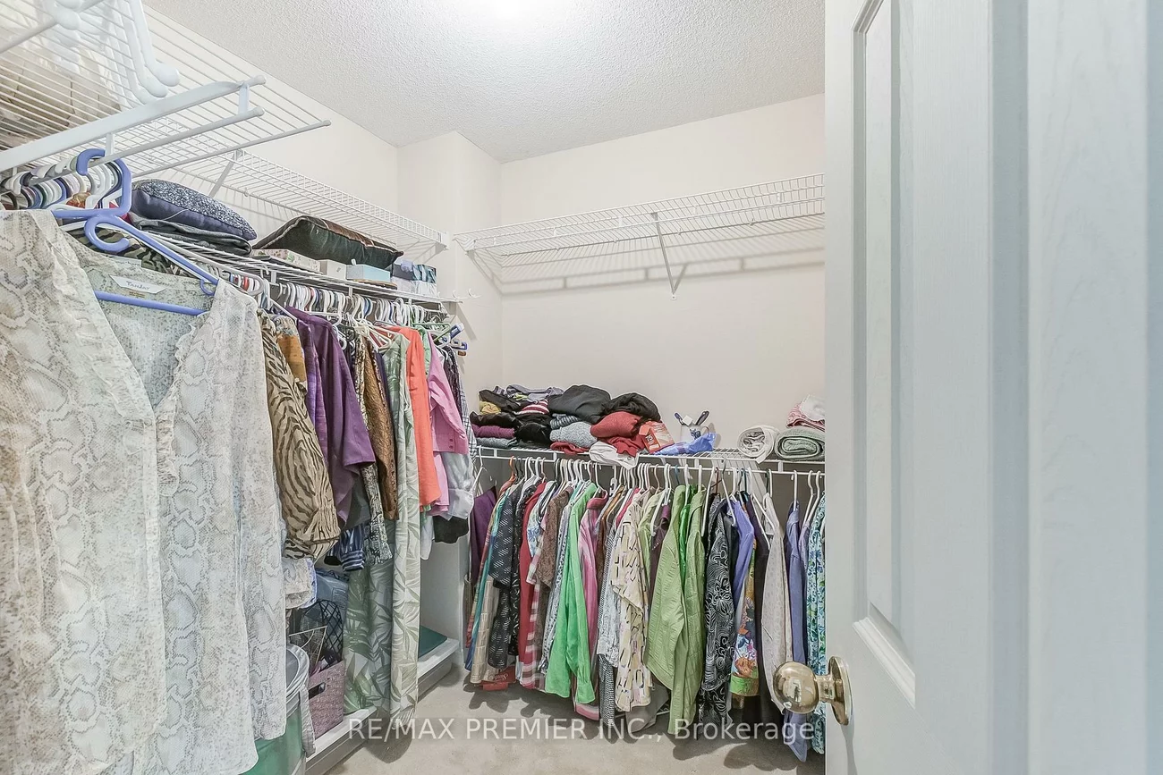 3600, Colonial, Erin Mills, Mississauga