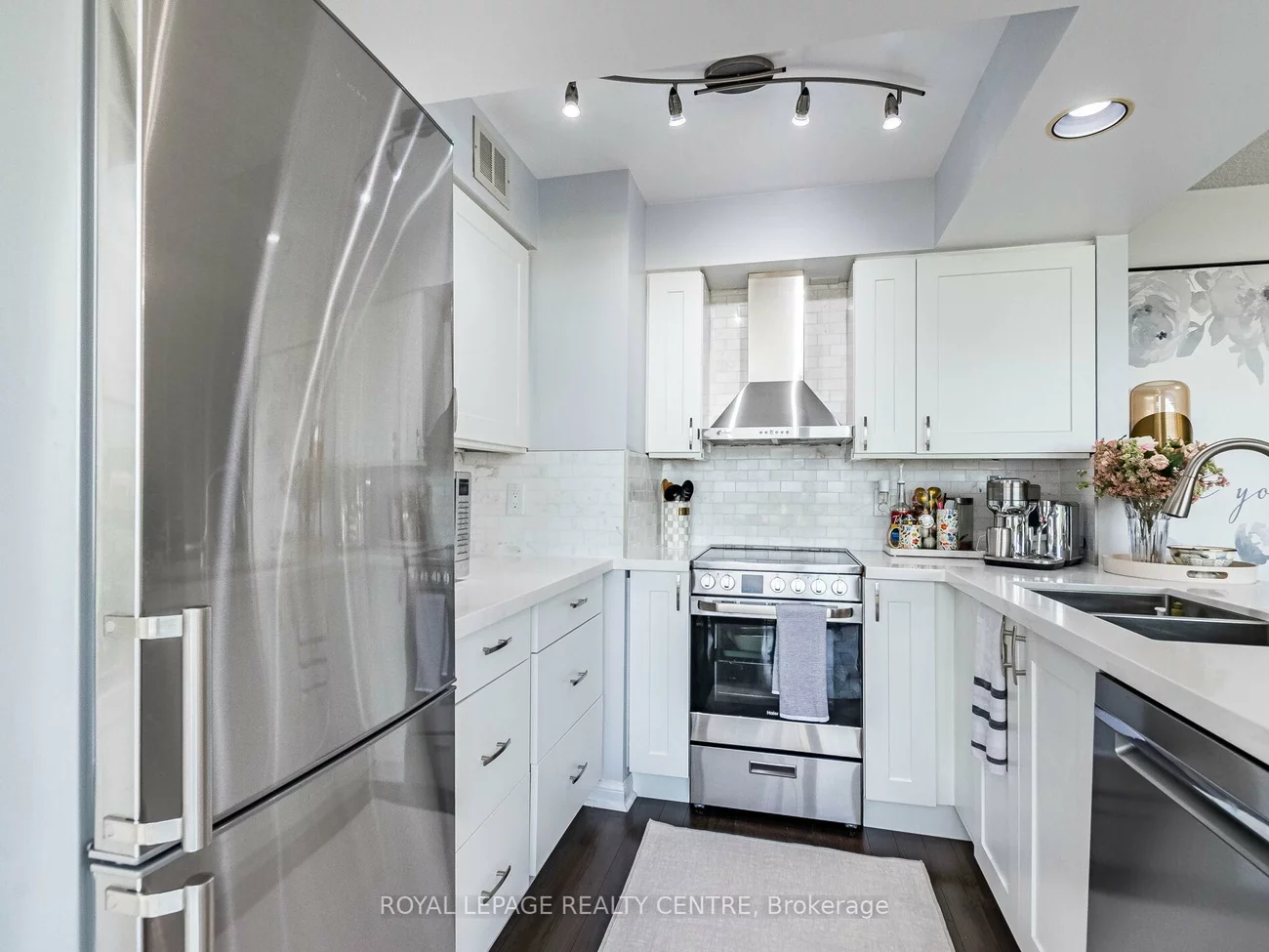 50, Eglinton, Hurontario, Mississauga