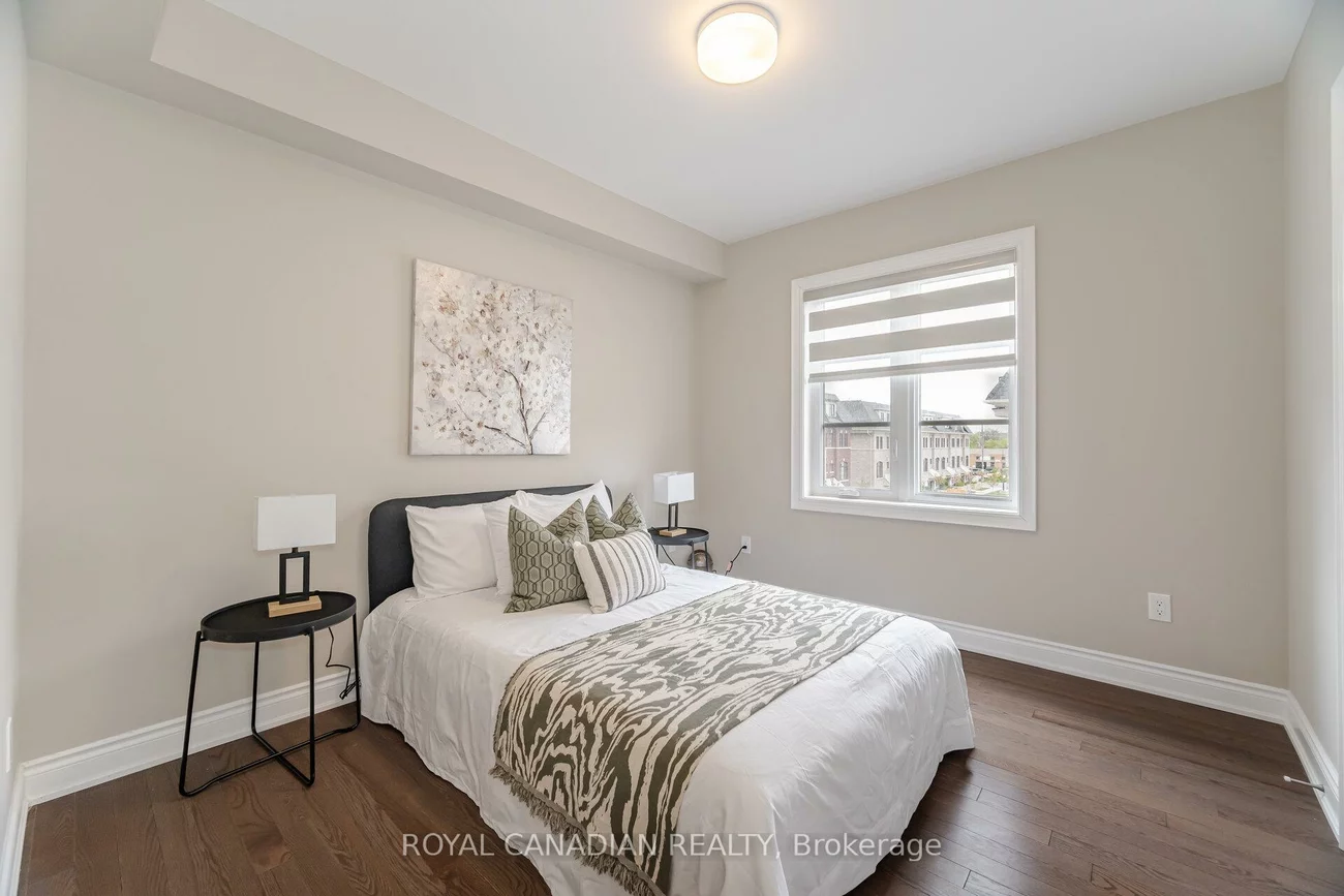 50, Lunar, Streetsville, Mississauga