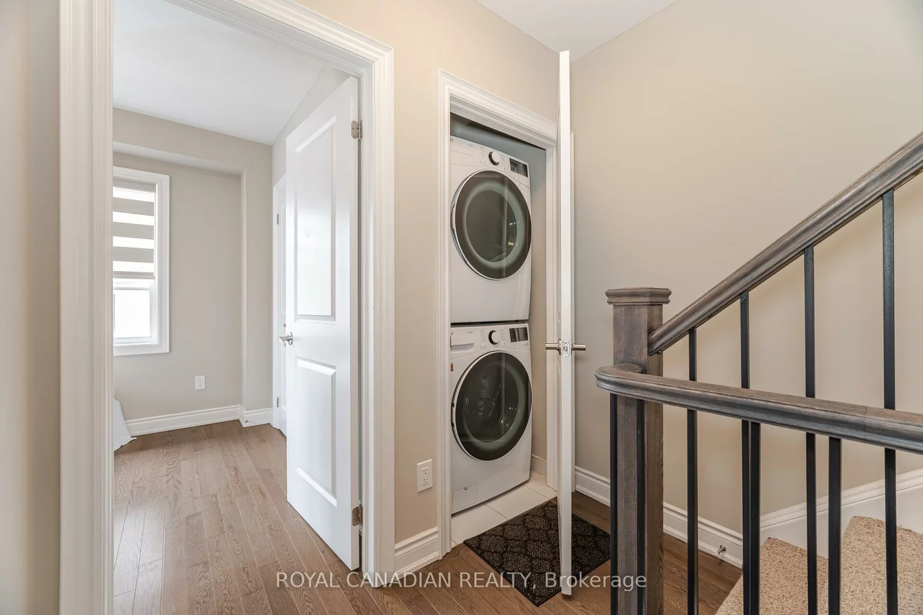 50, Lunar, Streetsville, Mississauga