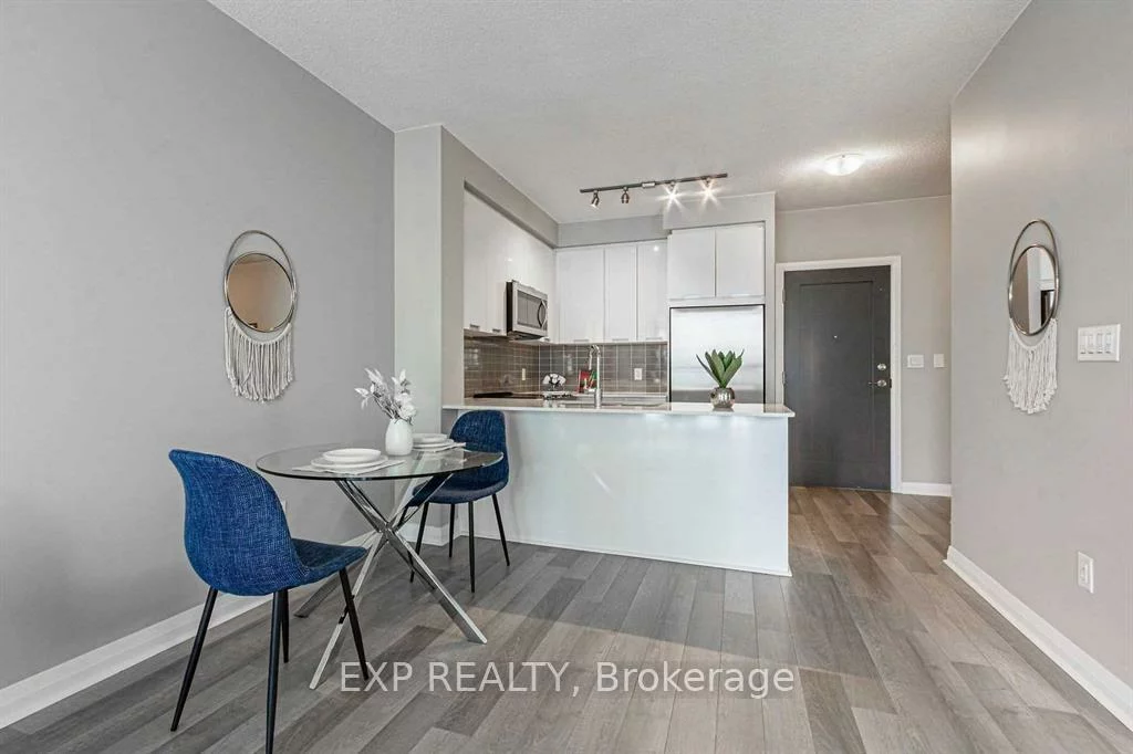 5033, FOUR SPRINGS, Hurontario, Mississauga