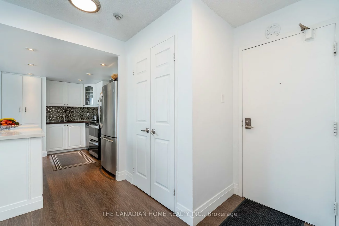 3695, Kaneff, Mississauga Valleys, Mississauga