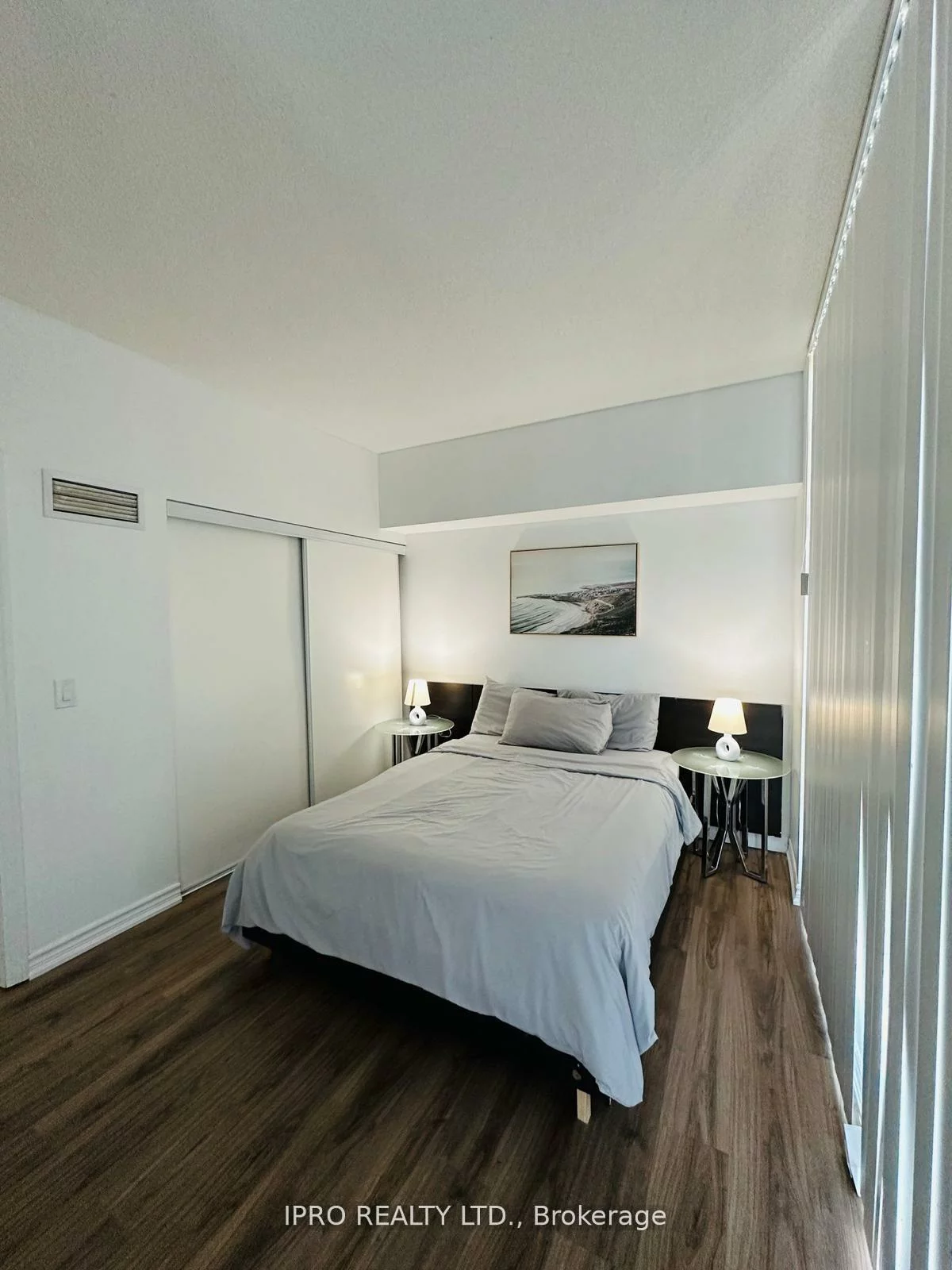 225, Webb, City Centre, Mississauga