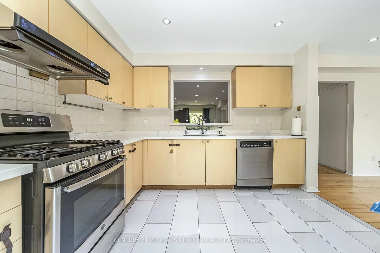 5255, Guildwood, Hurontario, Mississauga