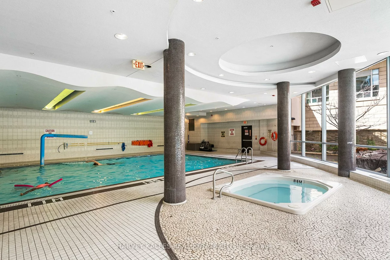 80, Absolute, City Centre, Mississauga