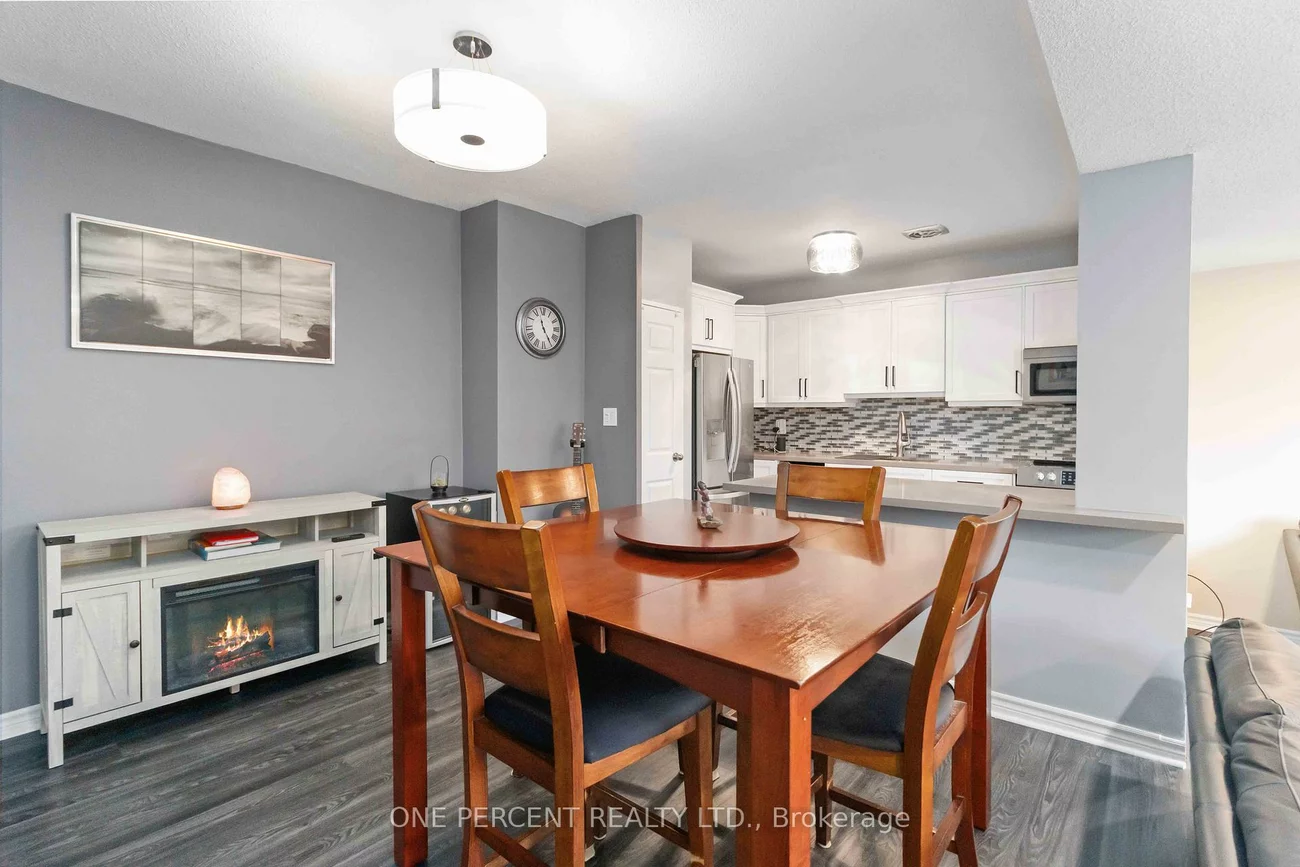 15, Elizabeth, Port Credit, Mississauga