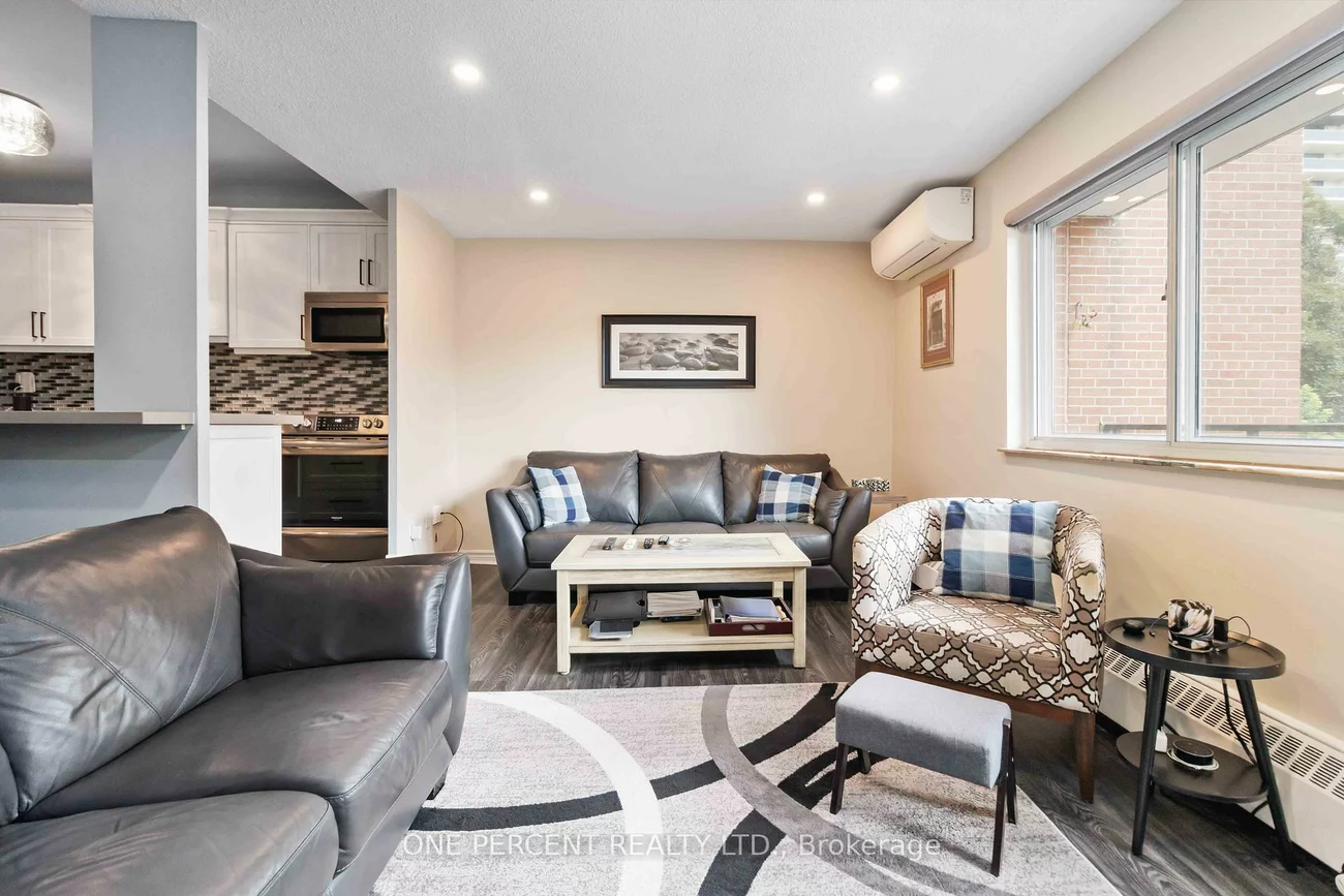 15, Elizabeth, Port Credit, Mississauga