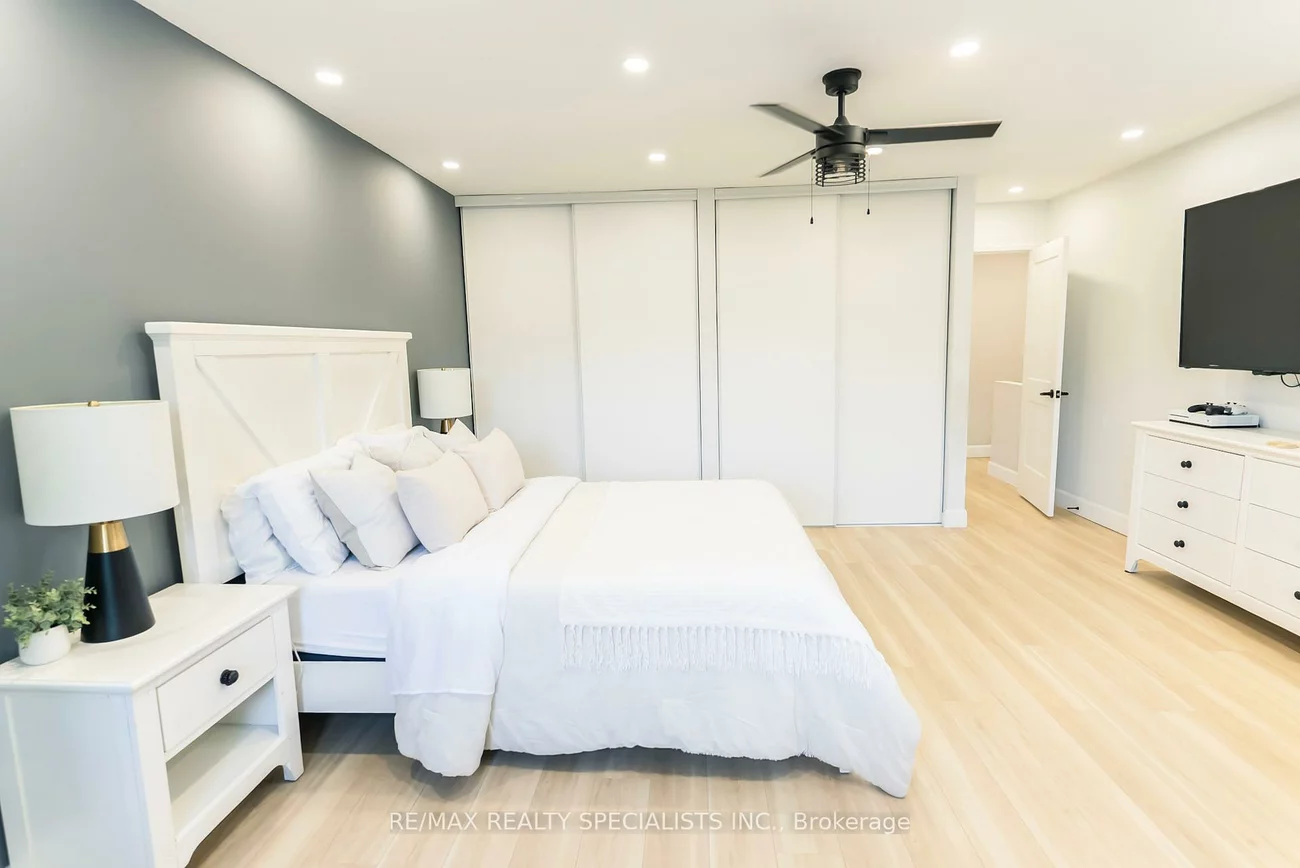 2120, Rathburn, Rathwood, Mississauga