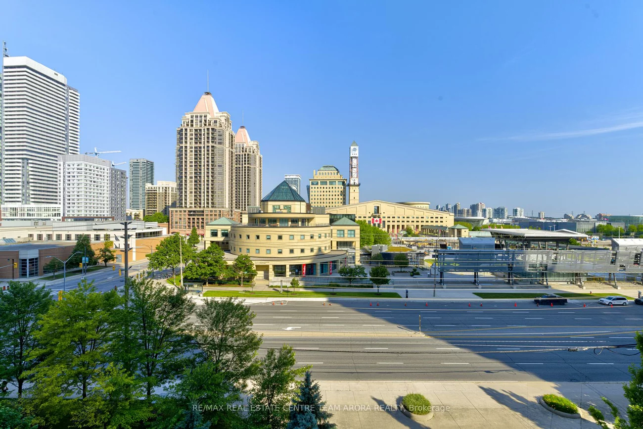 310, Burnhamthorpe, City Centre, Mississauga