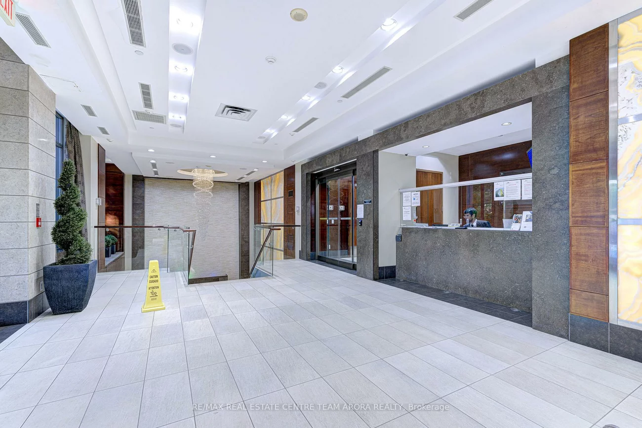 310, Burnhamthorpe, City Centre, Mississauga