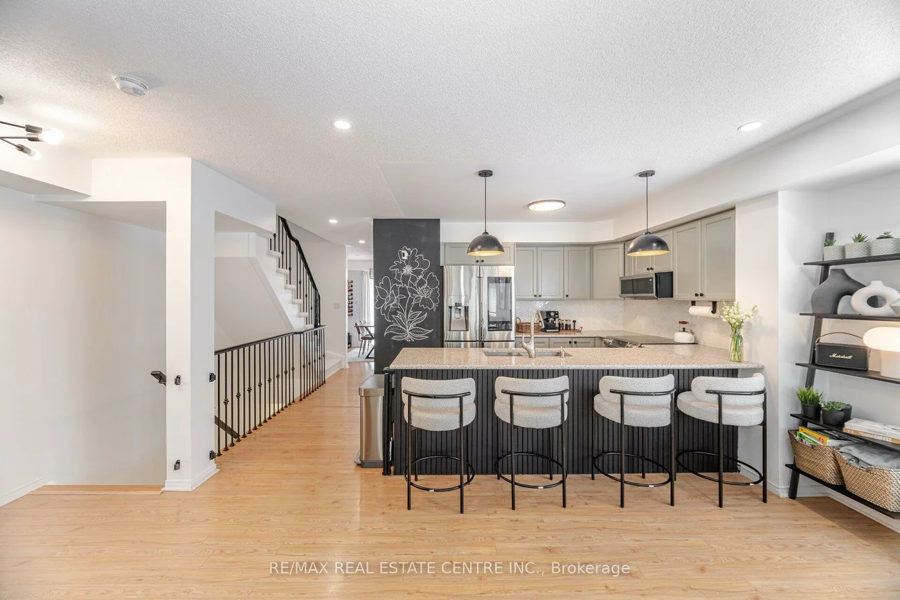 3070, Thomas, Churchill Meadows, Mississauga