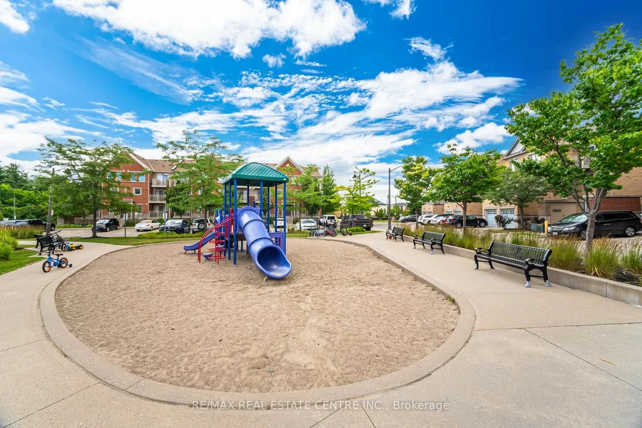 3070, Thomas, Churchill Meadows, Mississauga